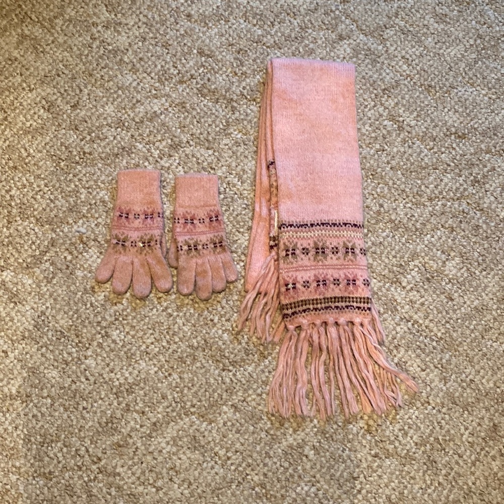 Limited Too Scarf & Gloves